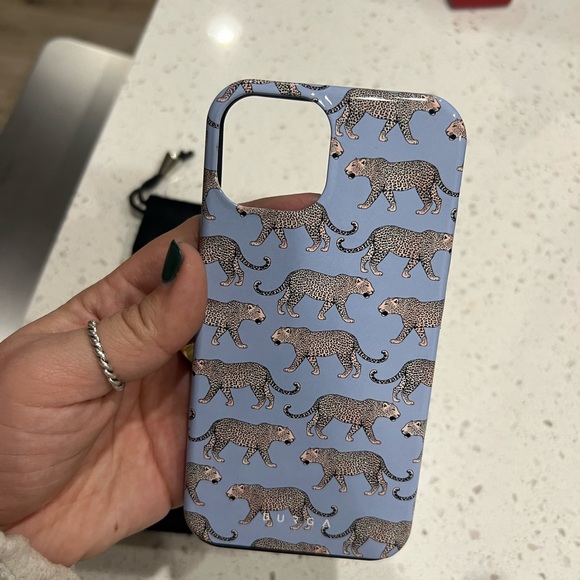 NEW IPhone 13 BURGA case - Picture 4 of 5